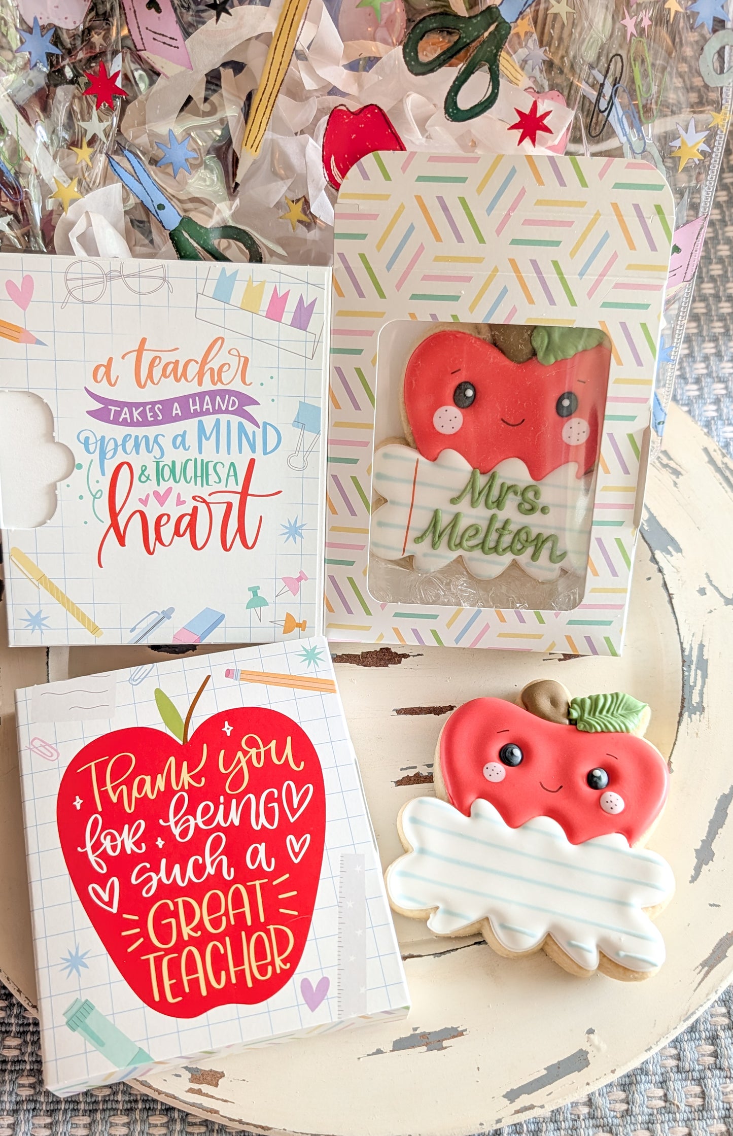 Single personalized apple cookie